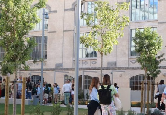 THE LISBOAN INTERNATIONAL SCHOOL