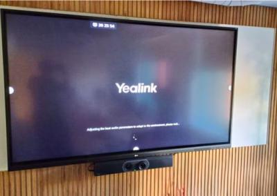 Sistema de Videoconferência Yealink